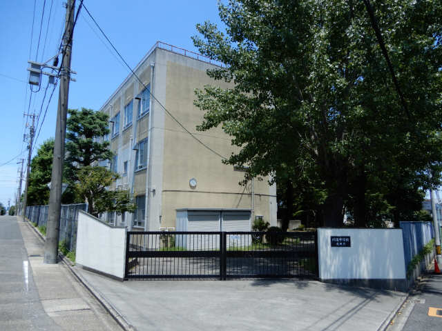 川名中学校　徒歩１２分